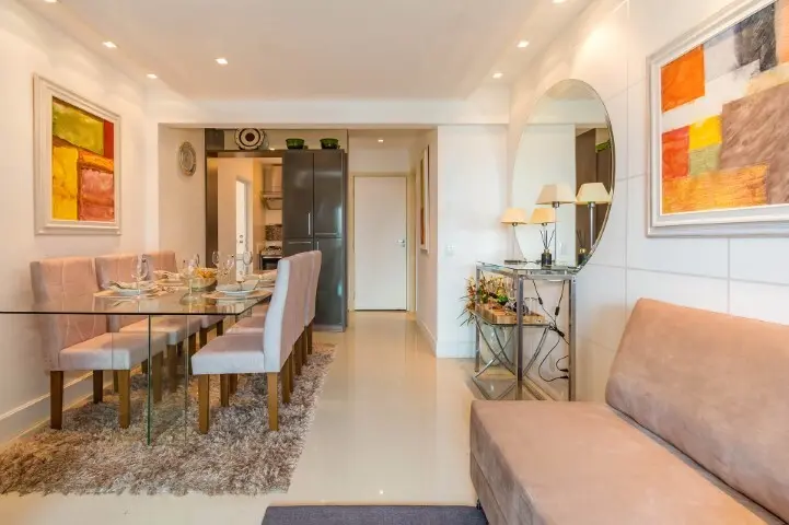 Living - First Class Mbigucci Vip